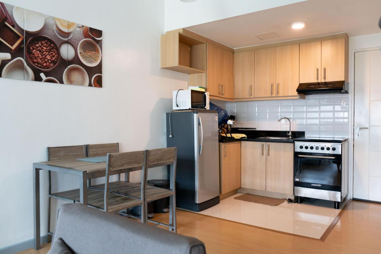 Prime Avant Bgc Location Apartments By Ph Staycation Manila Ngoại thất bức ảnh