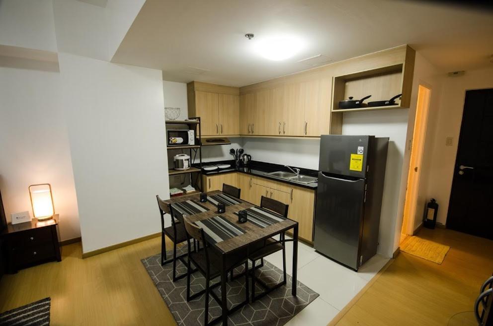 Prime Avant Bgc Location Apartments By Ph Staycation Manila Ngoại thất bức ảnh