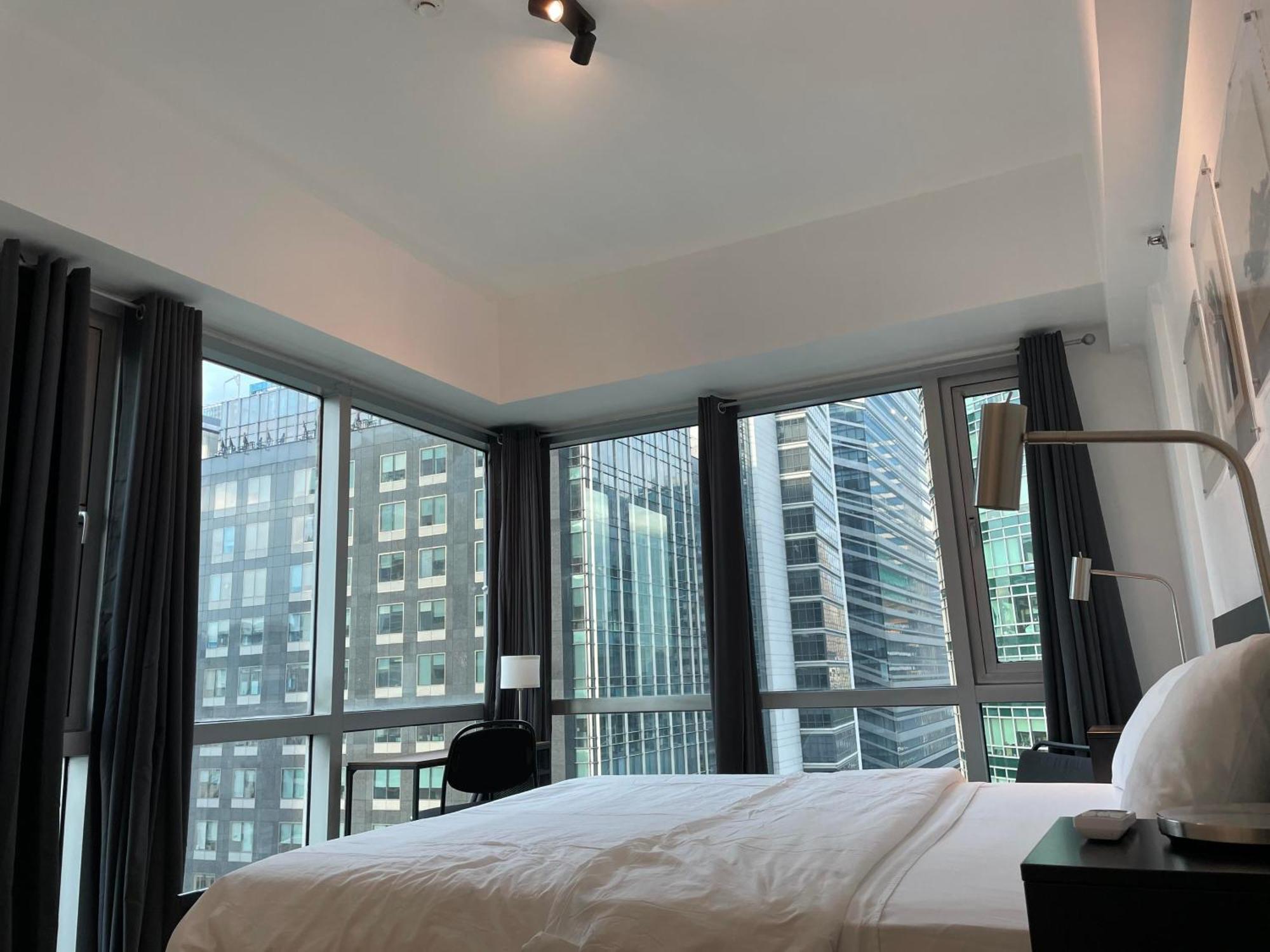 Prime Avant Bgc Location Apartments By Ph Staycation Manila Ngoại thất bức ảnh