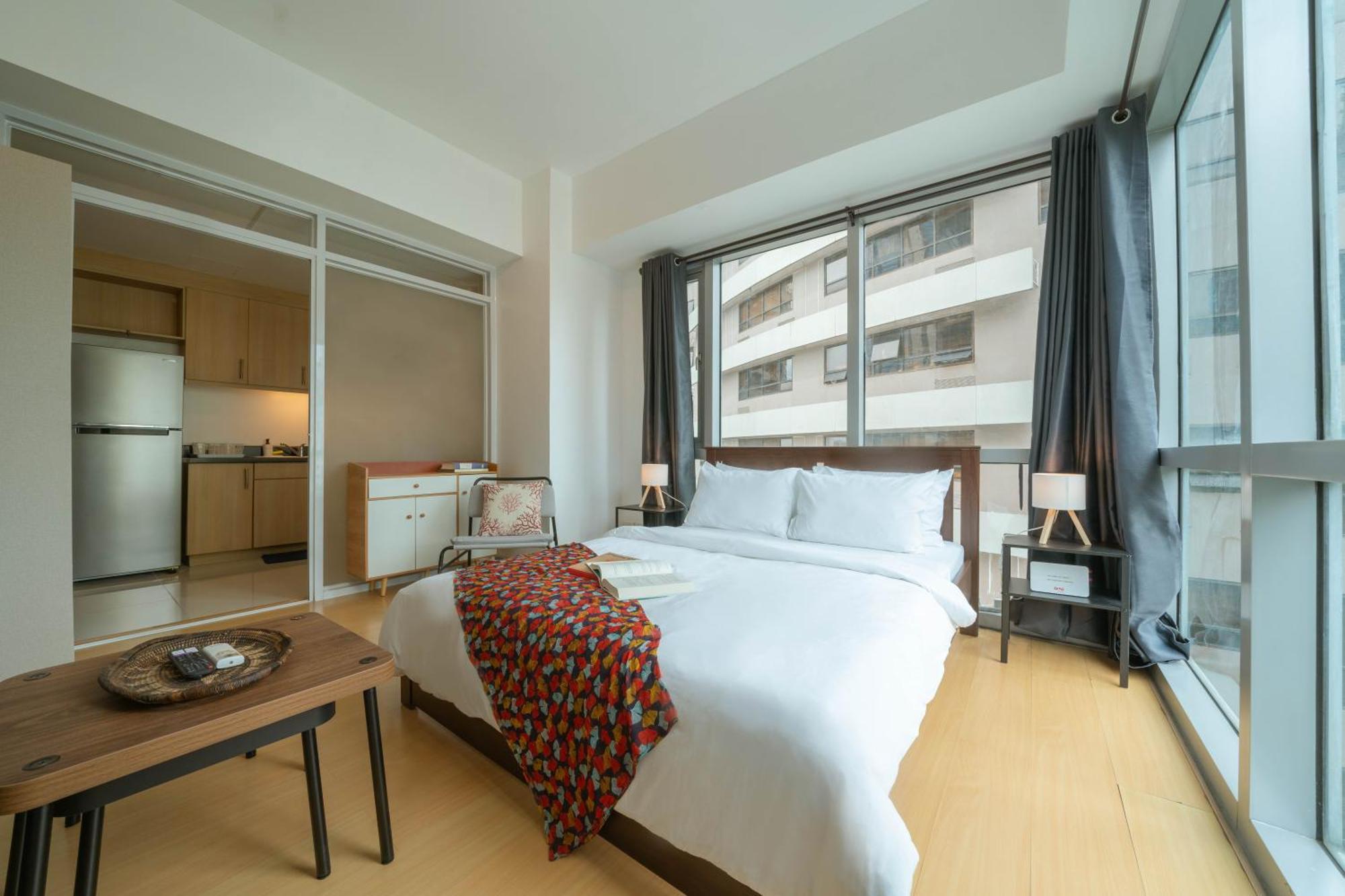 Prime Avant Bgc Location Apartments By Ph Staycation Manila Ngoại thất bức ảnh