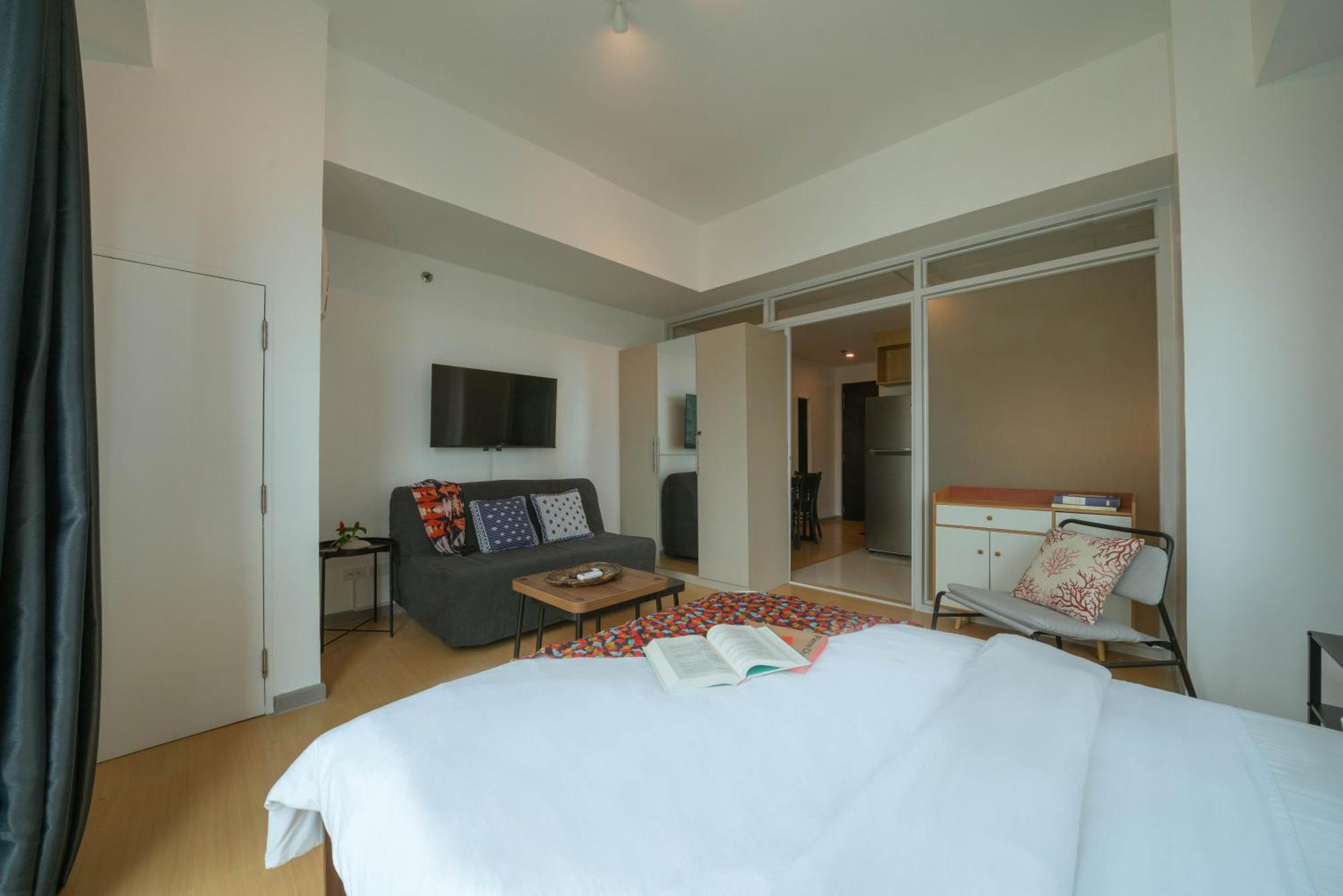 Prime Avant Bgc Location Apartments By Ph Staycation Manila Ngoại thất bức ảnh