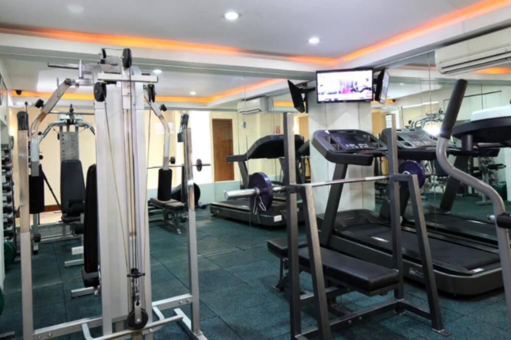 Prime Avant Bgc Location Apartments By Ph Staycation Manila Ngoại thất bức ảnh